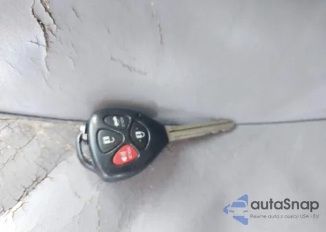 2011 Toyota Camry Xle z USA, uszkodzony, nr VIN 4T4BF3EK9BR115826